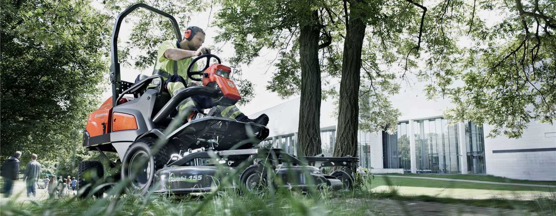 Rider et autoportée frontale Husqvarna