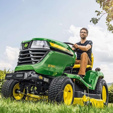 John Deere, tracteurs de pelouse et tondeuses autoportées