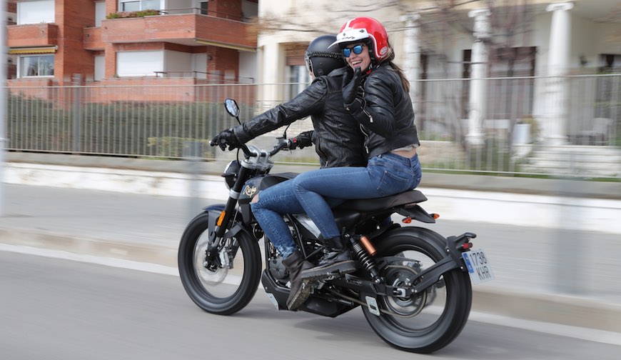 Moto Rieju sport et urbaine